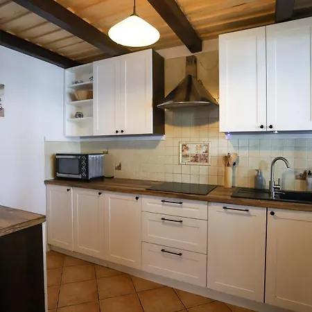 بيت للعطل Szum Muzy Rus Mala أوسترودا