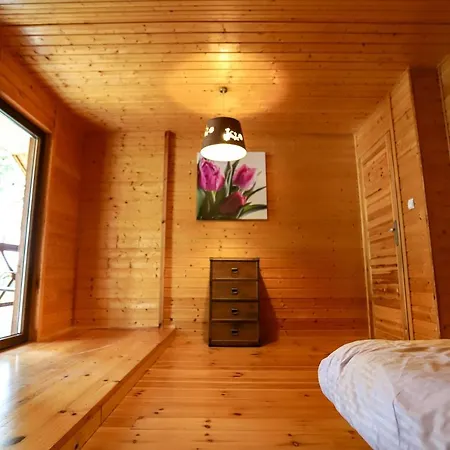 Szum Muzy Rus Mala بيت للعطل أوسترودا