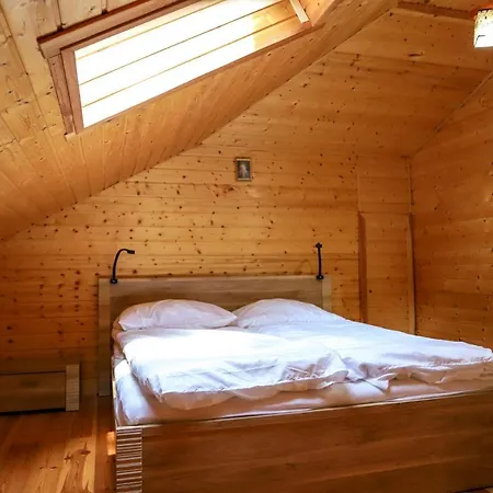 Szum Muzy Rus Mala 펜션 *