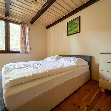 Szum Muzy Rus Mala بيت للعطل